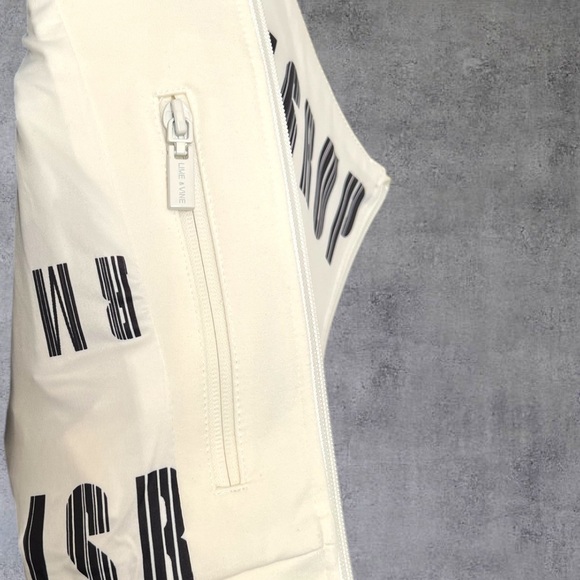 White bomber jacket Size Small lots of pockets NWT - Picture 7 of 12